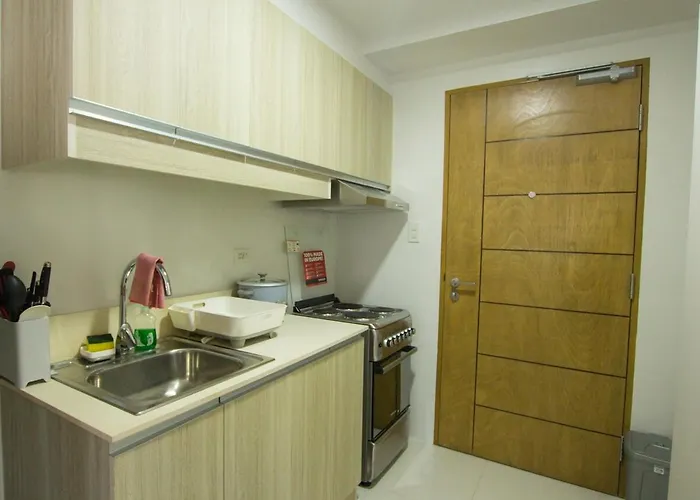 Casa - Chic Pool View Near Ayala Mall * Cebu