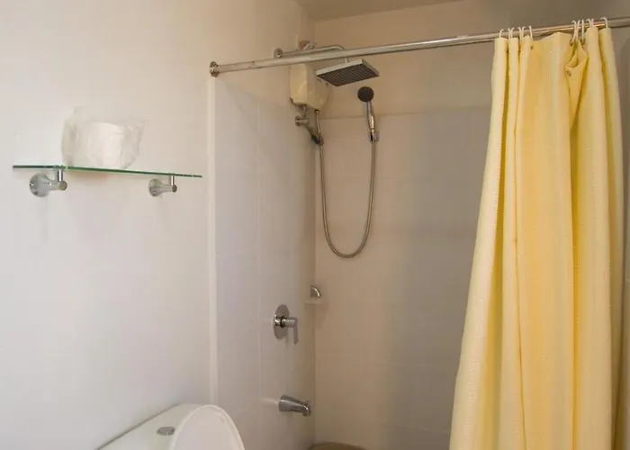 Apartment Casa - Chic Pool View Near Ayala Mall Cebu